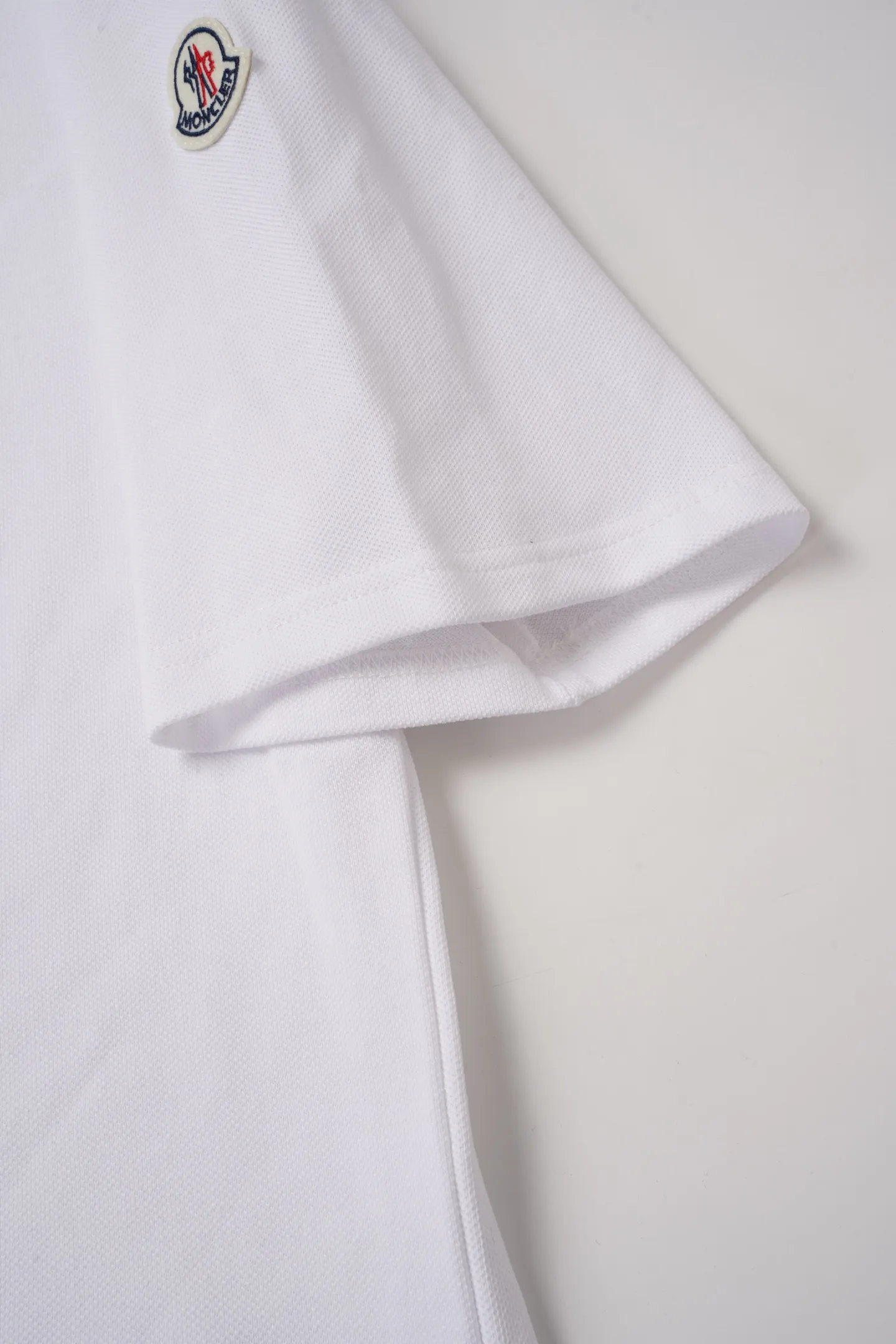 Moncler/ polo Moncler 1: Moncler 2： 3: ： 1:1 Moncler 1:1 Moncler 1:1 Moncler ： Size： S M L XL